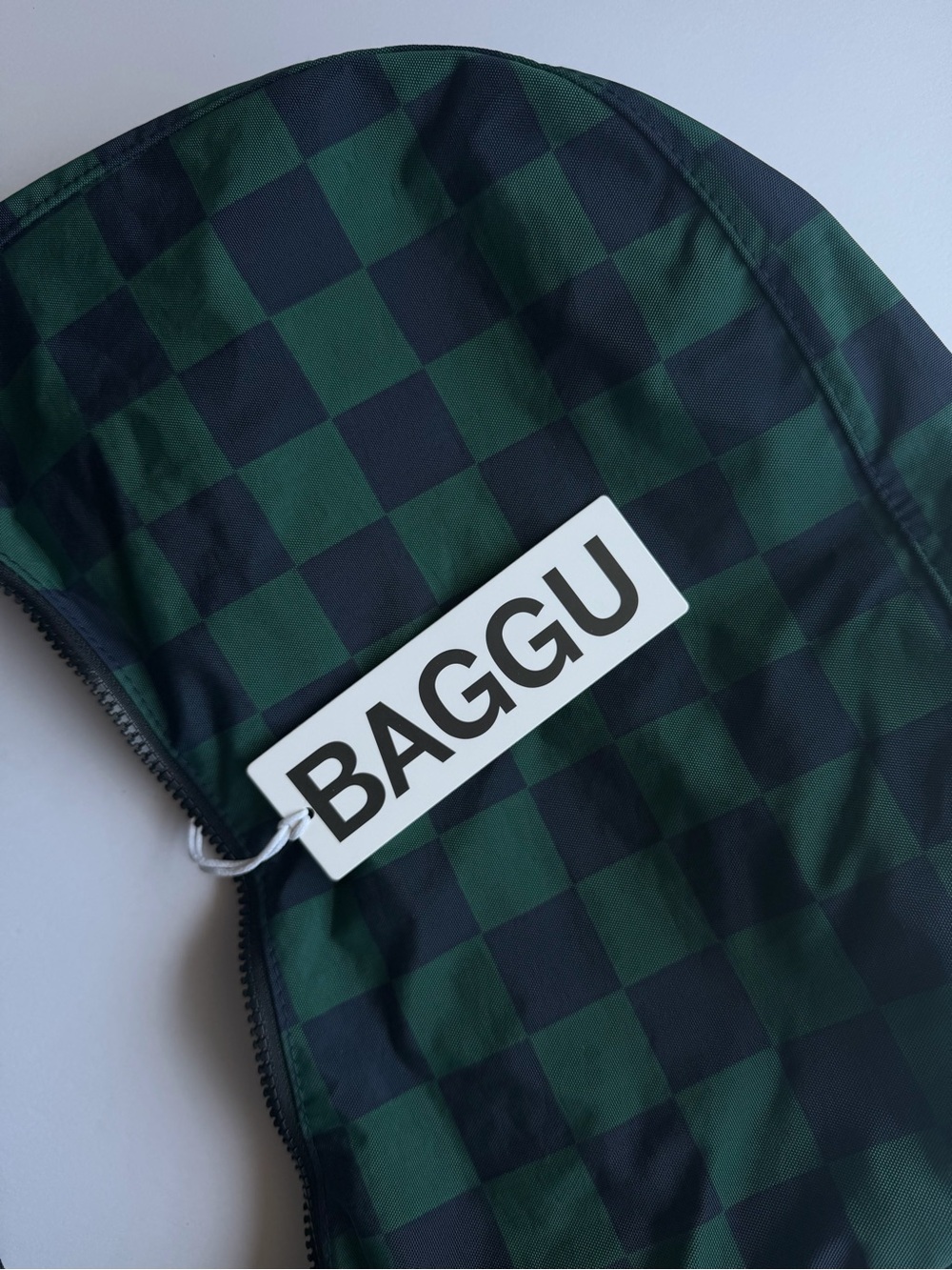 NWT BAGGU Navy Blue Green Check Medium Crescent Bag - Picture 2 of 3